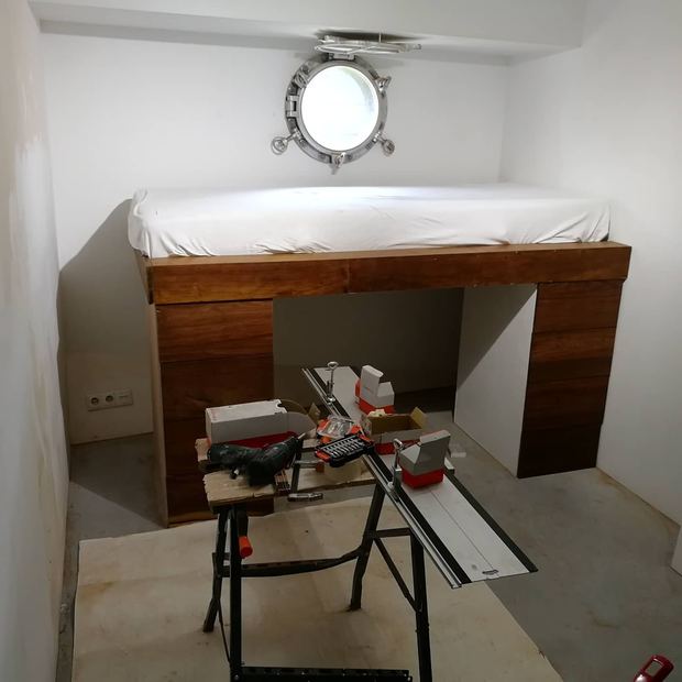 Boat, Furniture, Flooring work, Amsterdam
